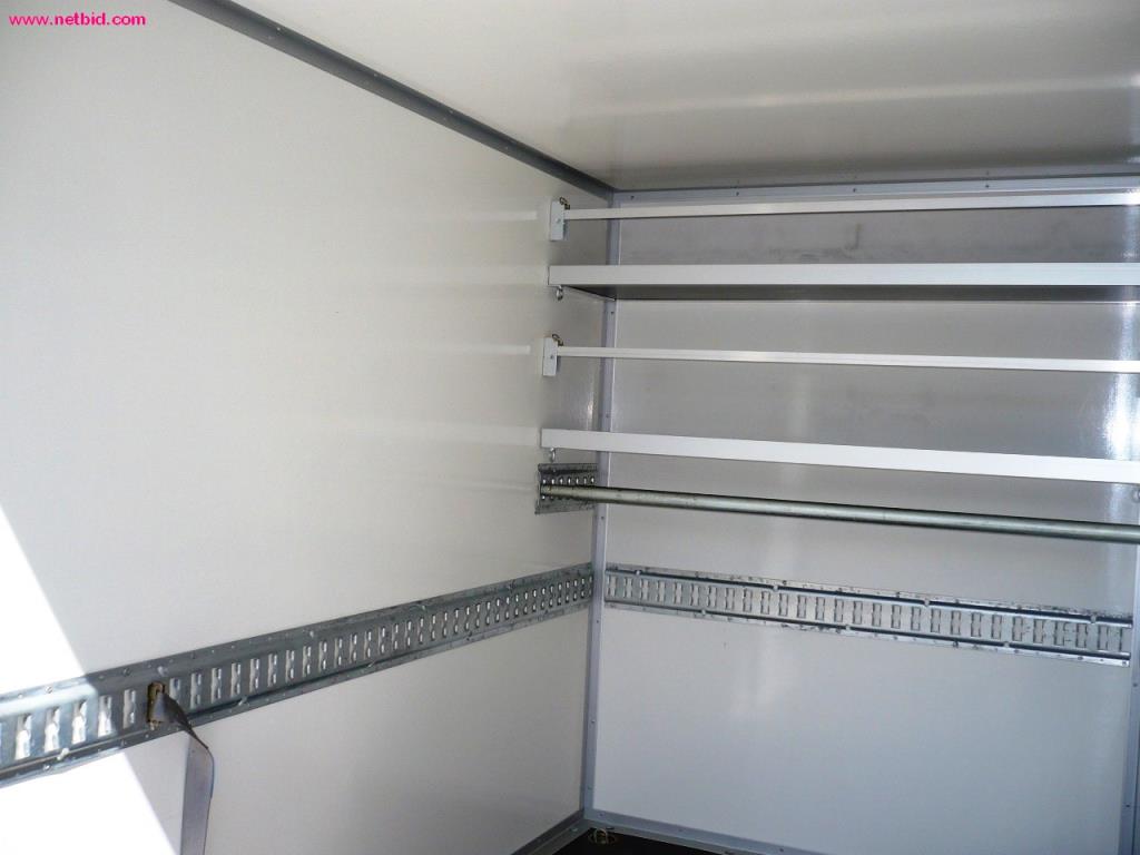 
Avtomobili in enoosne avtomobilske prikolice-7