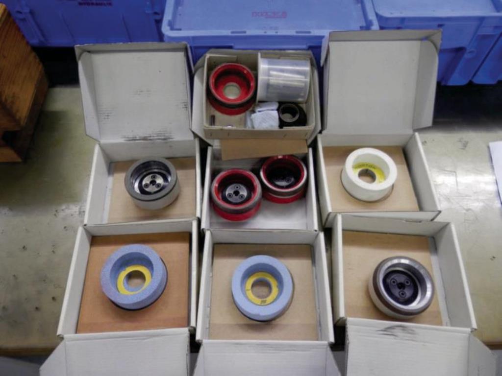 Dobrze utrzymany sprzęt mechaniczny-3