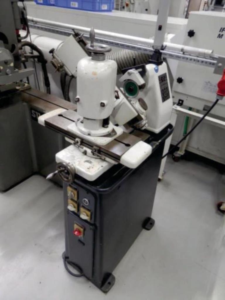 Gepflegte Bearbeitungszentren-1