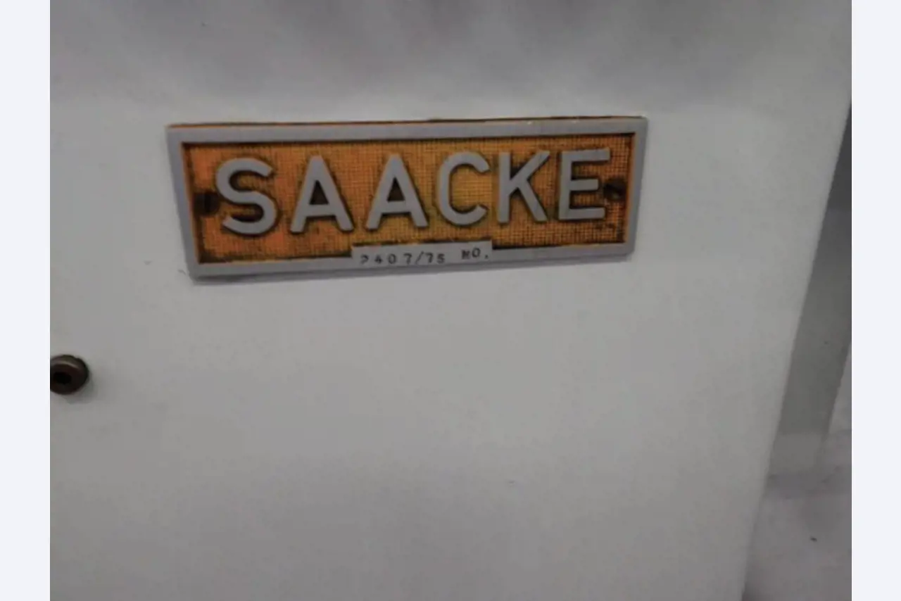 Gepflegte Bearbeitungszentren-3