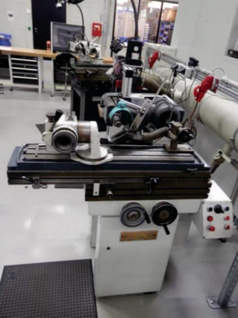 Gepflegte Bearbeitungszentren-1