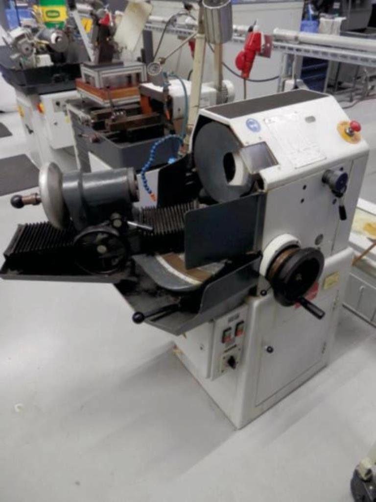 Gepflegte Bearbeitungszentren-1