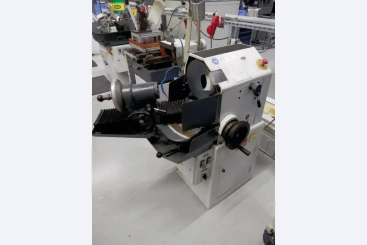 Gepflegte Bearbeitungszentren-1