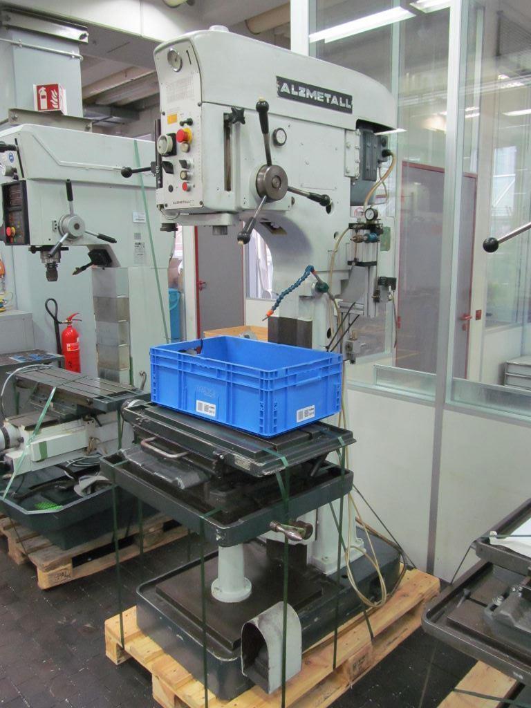 Gepflegte Bearbeitungszentren-1