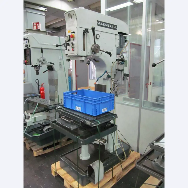 Gepflegte Bearbeitungszentren-1