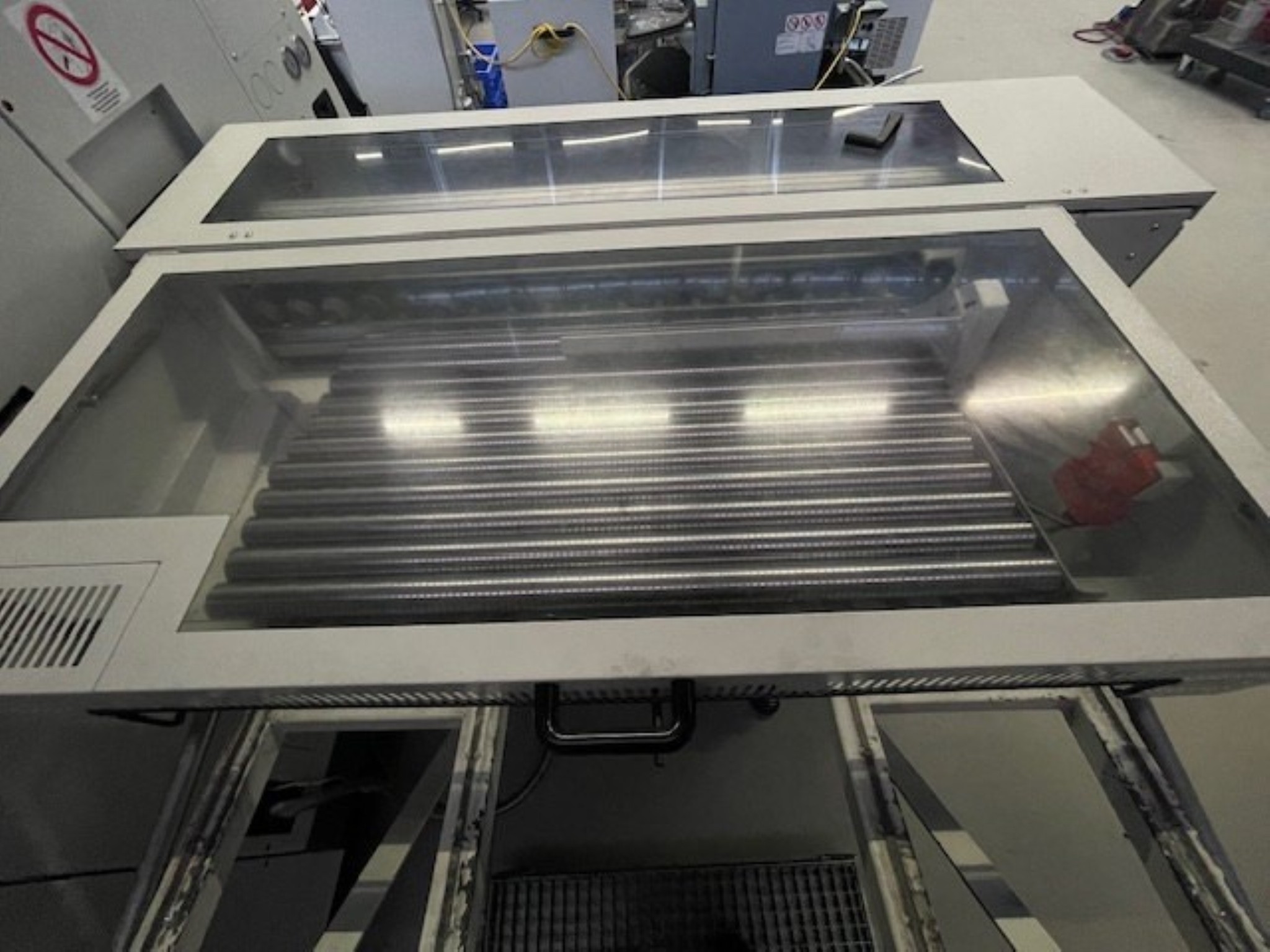 Well-maintained mechanical equipment-2