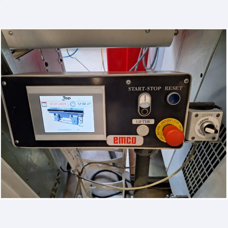 Well-maintained mechanical equipment-3