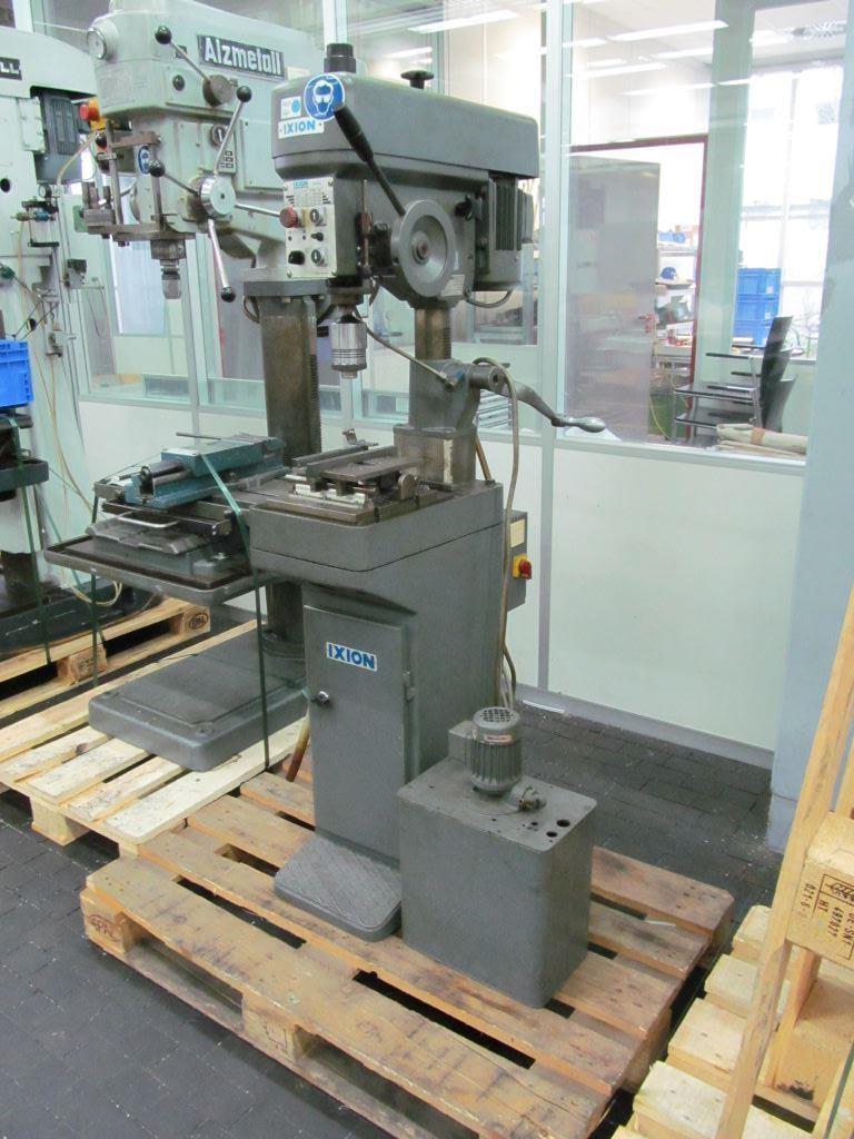 Gepflegte Bearbeitungszentren-1