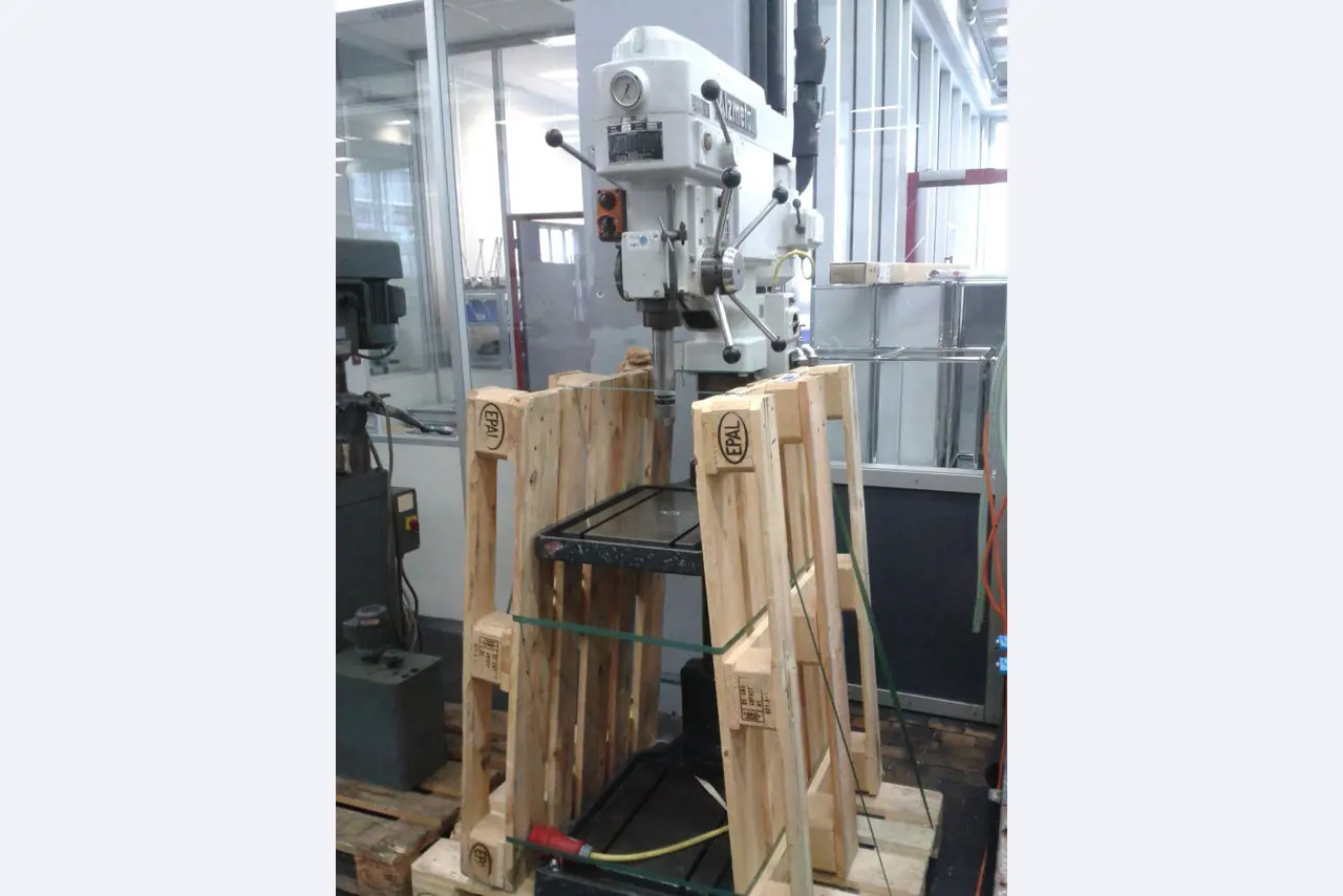 Gepflegte Bearbeitungszentren-1