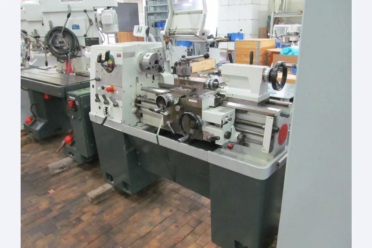 Gepflegte Bearbeitungszentren-1