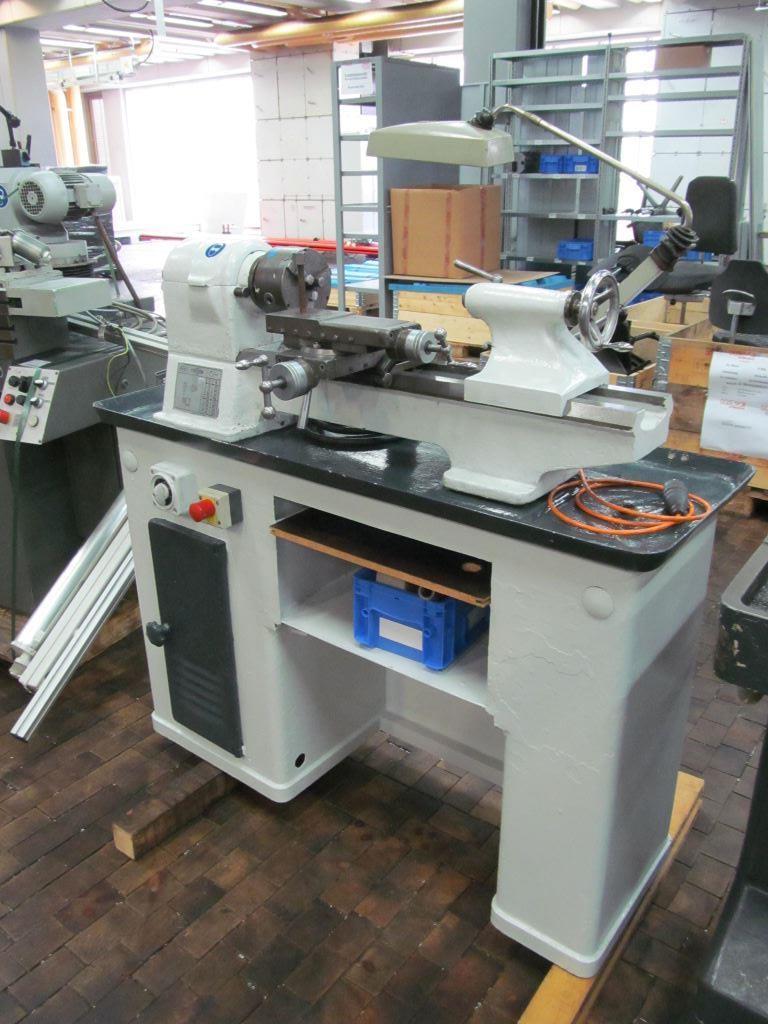 Gepflegte Bearbeitungszentren-1