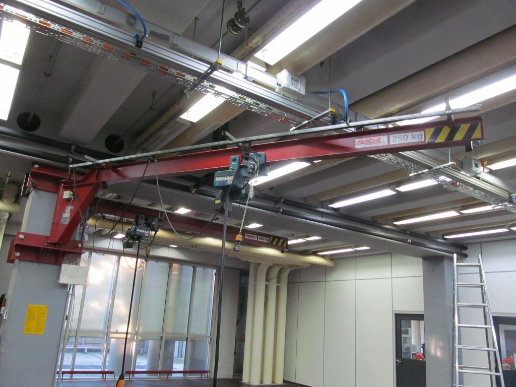 Gepflegte maschinelle Einrichtung-1