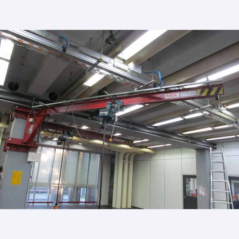 Gepflegte maschinelle Einrichtung-1