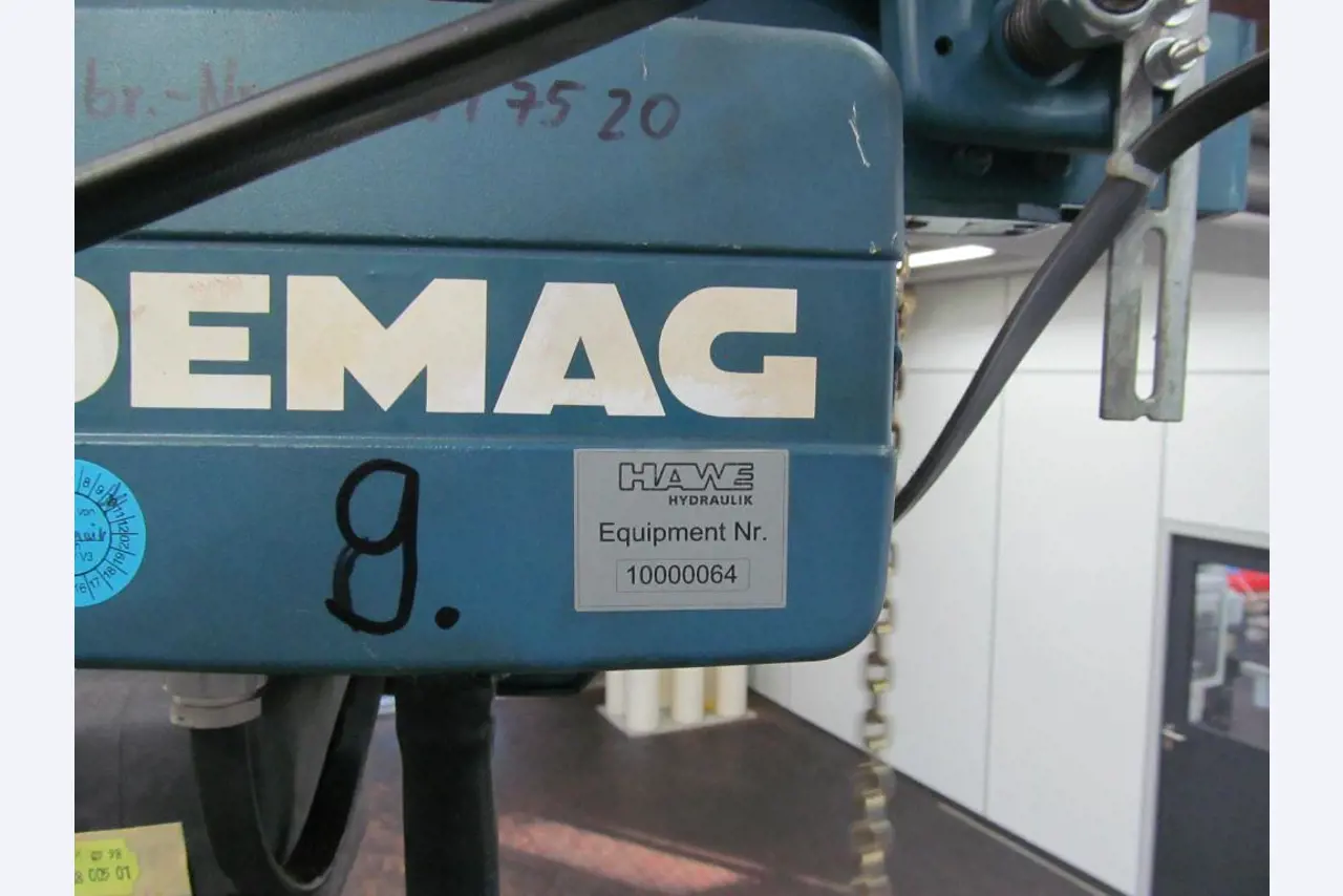 Gepflegte maschinelle Einrichtung-2