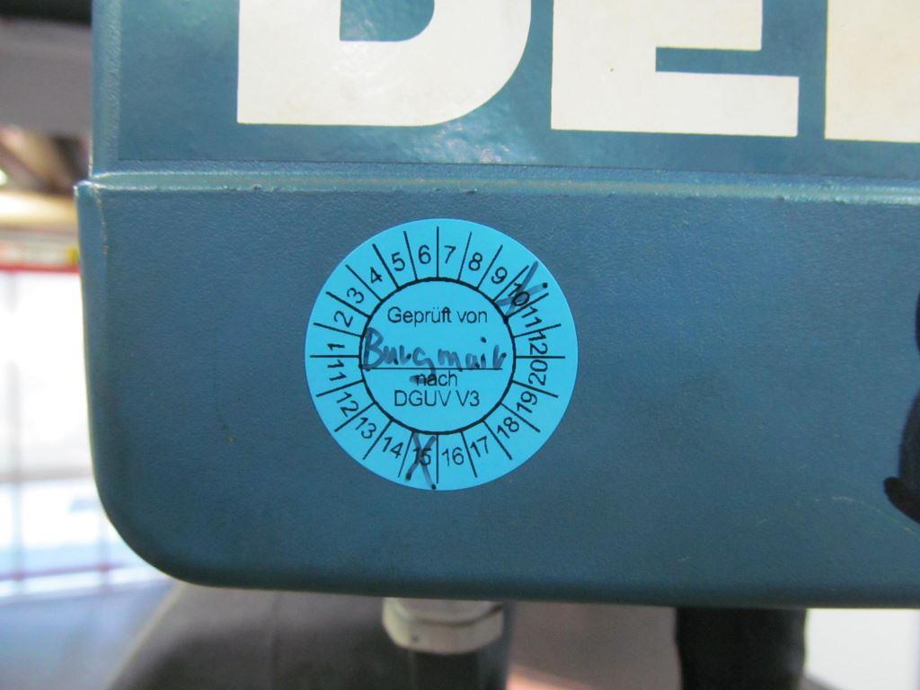 Gepflegte maschinelle Einrichtung-4