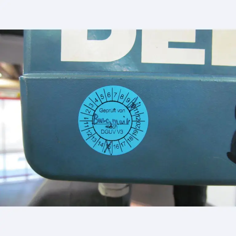 Gepflegte maschinelle Einrichtung-4