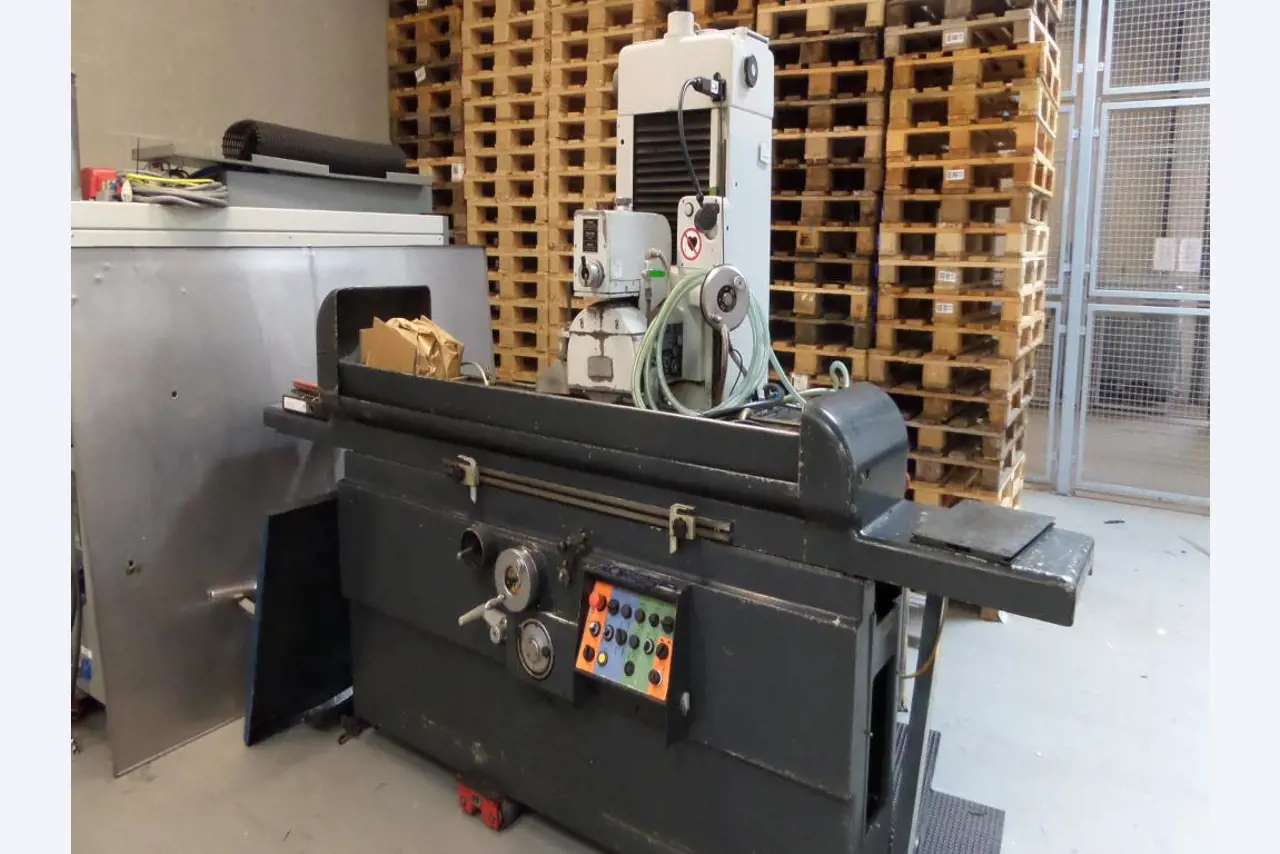 Gepflegte Bearbeitungszentren-1