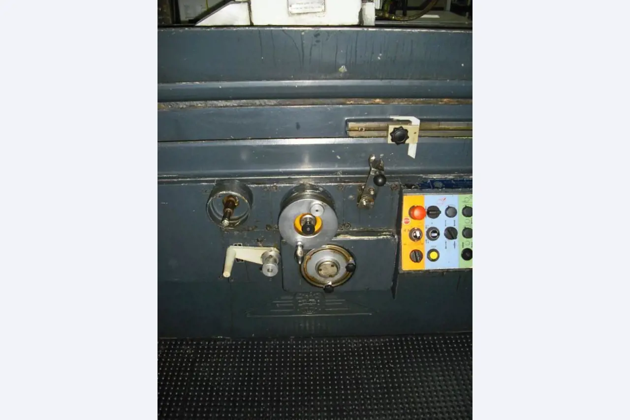 Gepflegte Bearbeitungszentren-6