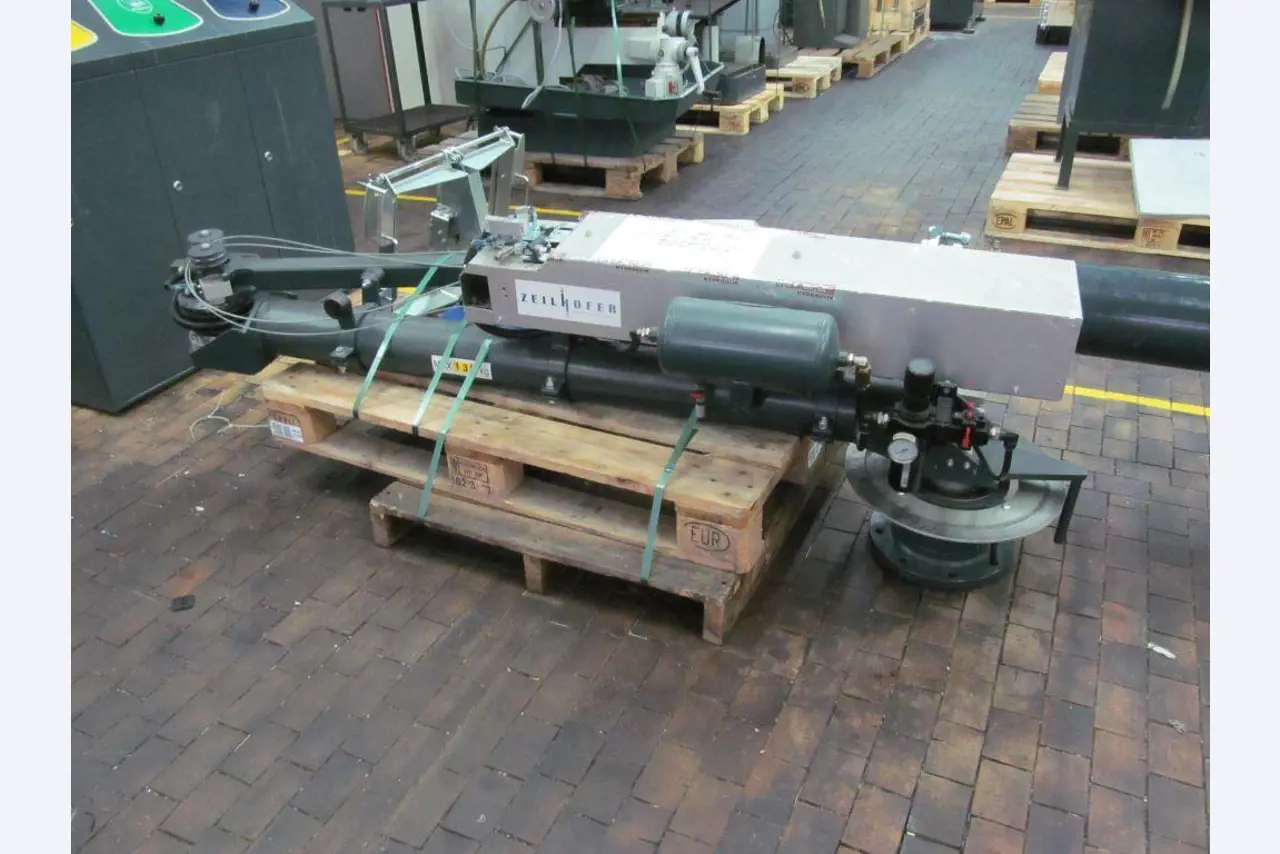 Gepflegte Bearbeitungszentren-1