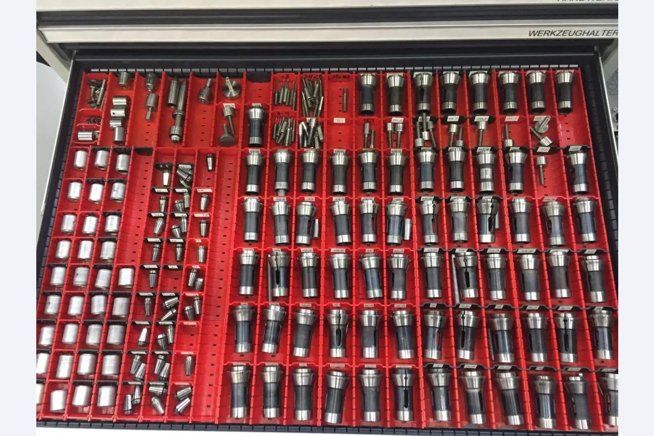 Gepflegte Bearbeitungszentren-2