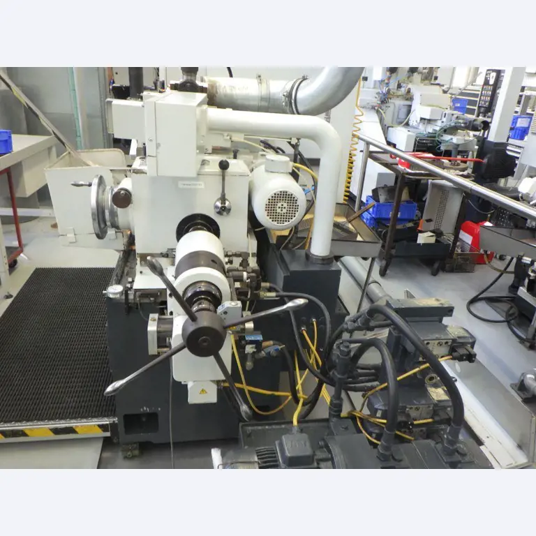 Well-maintained mechanical equipment-3