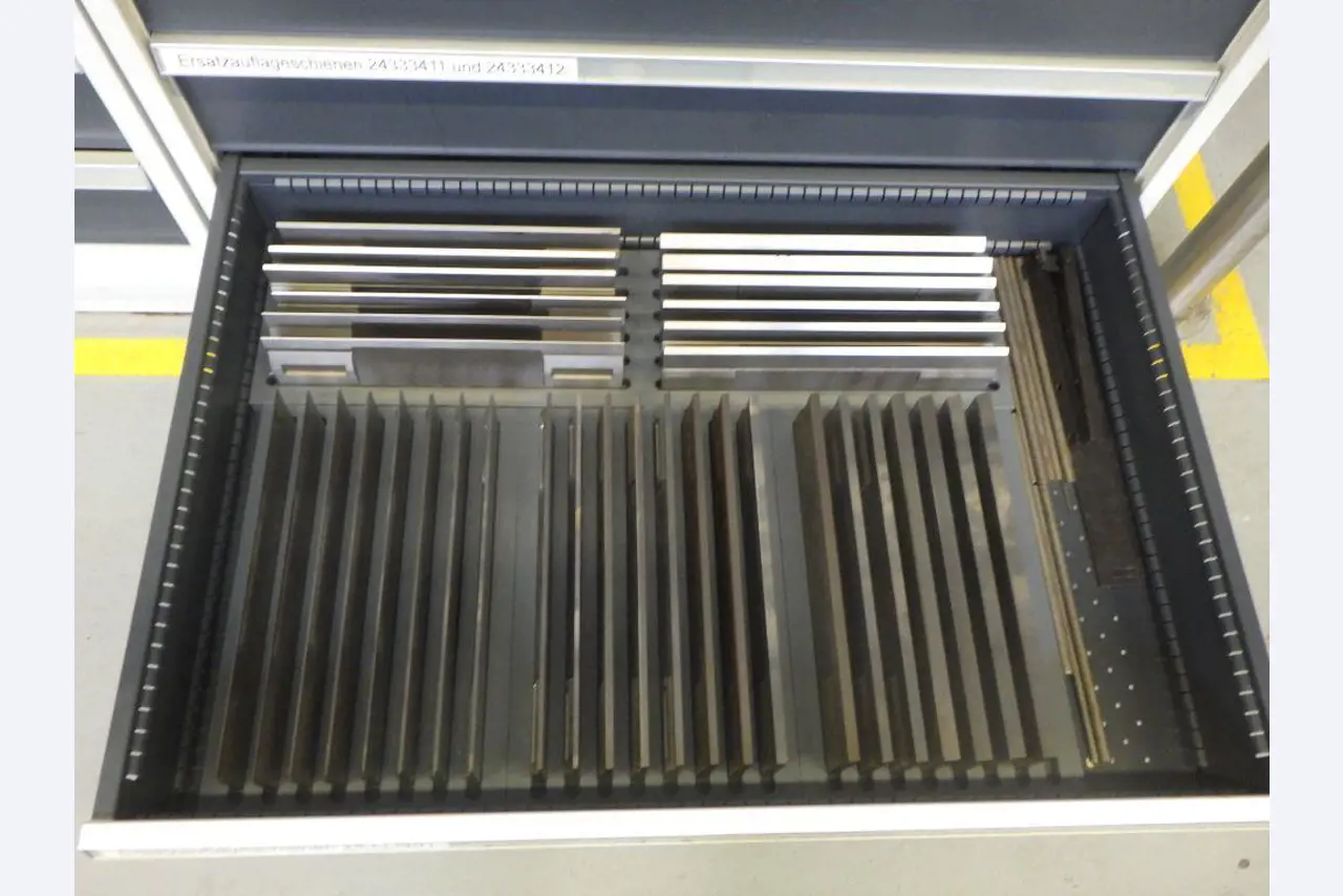 Well-maintained mechanical equipment-6