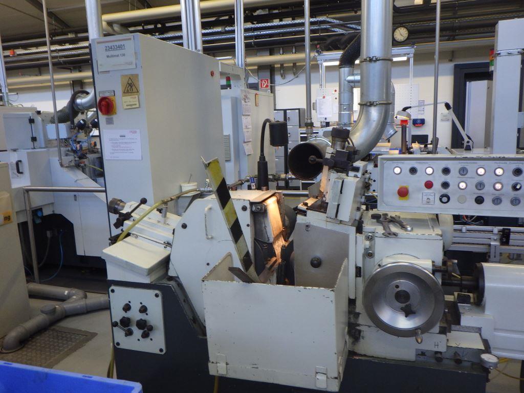 Well-maintained mechanical equipment-7