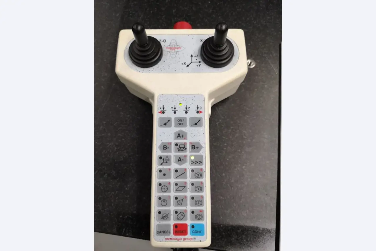 Well-maintained mechanical equipment-10