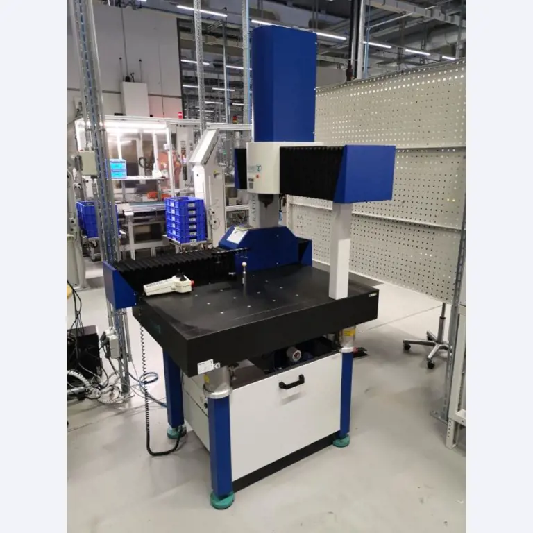 Well-maintained mechanical equipment-3