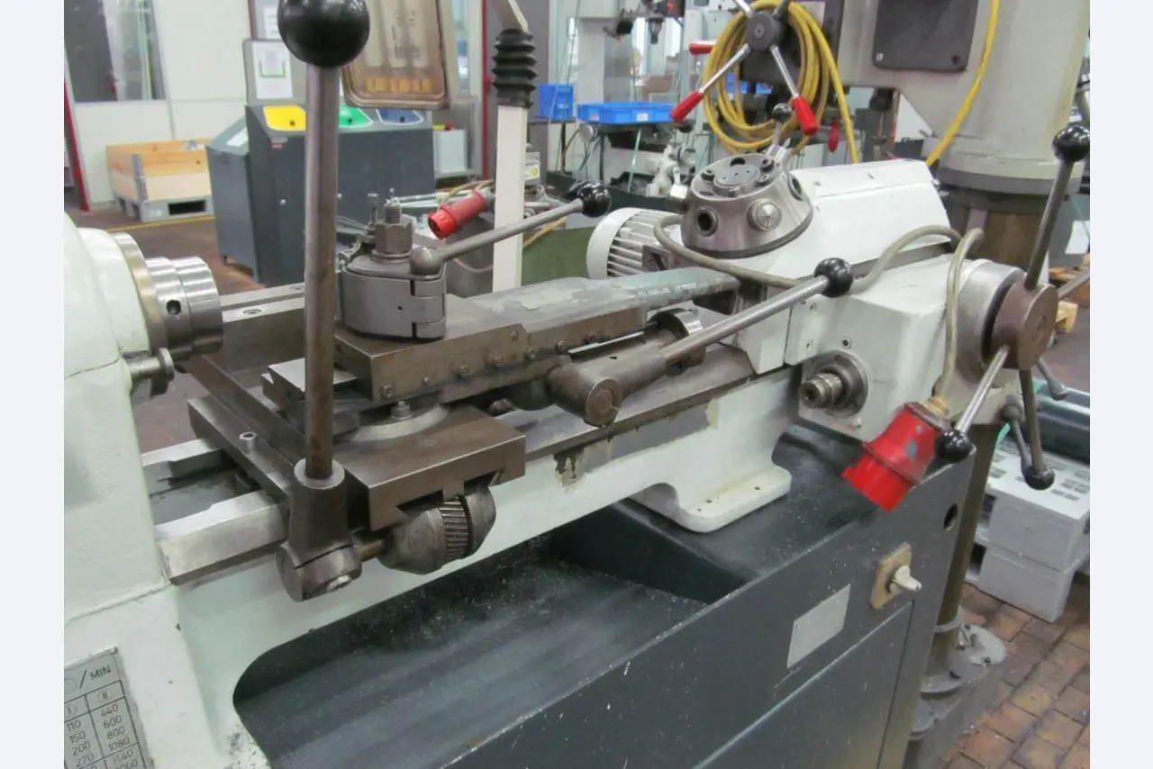 Gepflegte Bearbeitungszentren-2