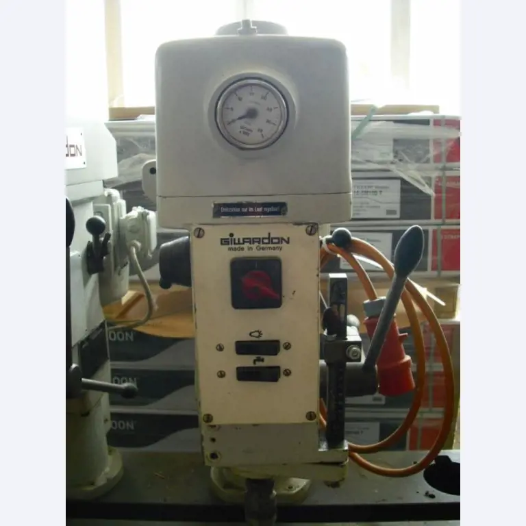 Gepflegte Bearbeitungszentren-2