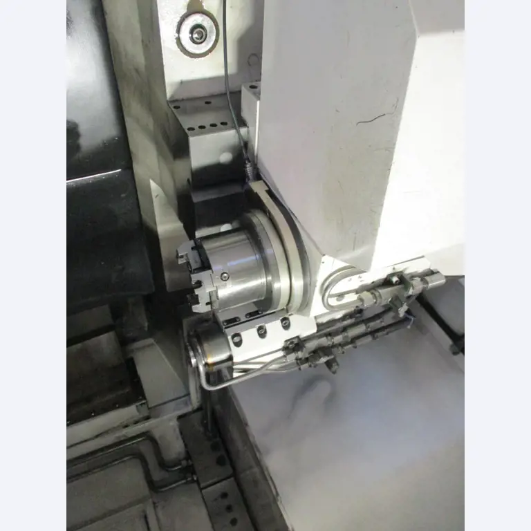 Dobrze utrzymany sprzęt mechaniczny-8