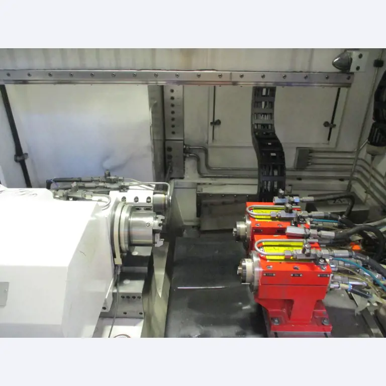 Dobrze utrzymany sprzęt mechaniczny-6