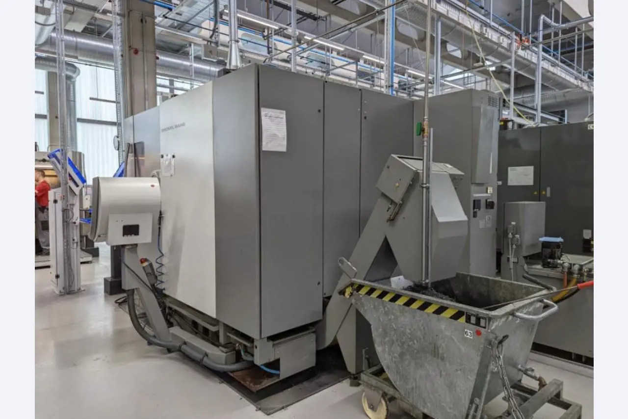 Gepflegte Bearbeitungszentren-1