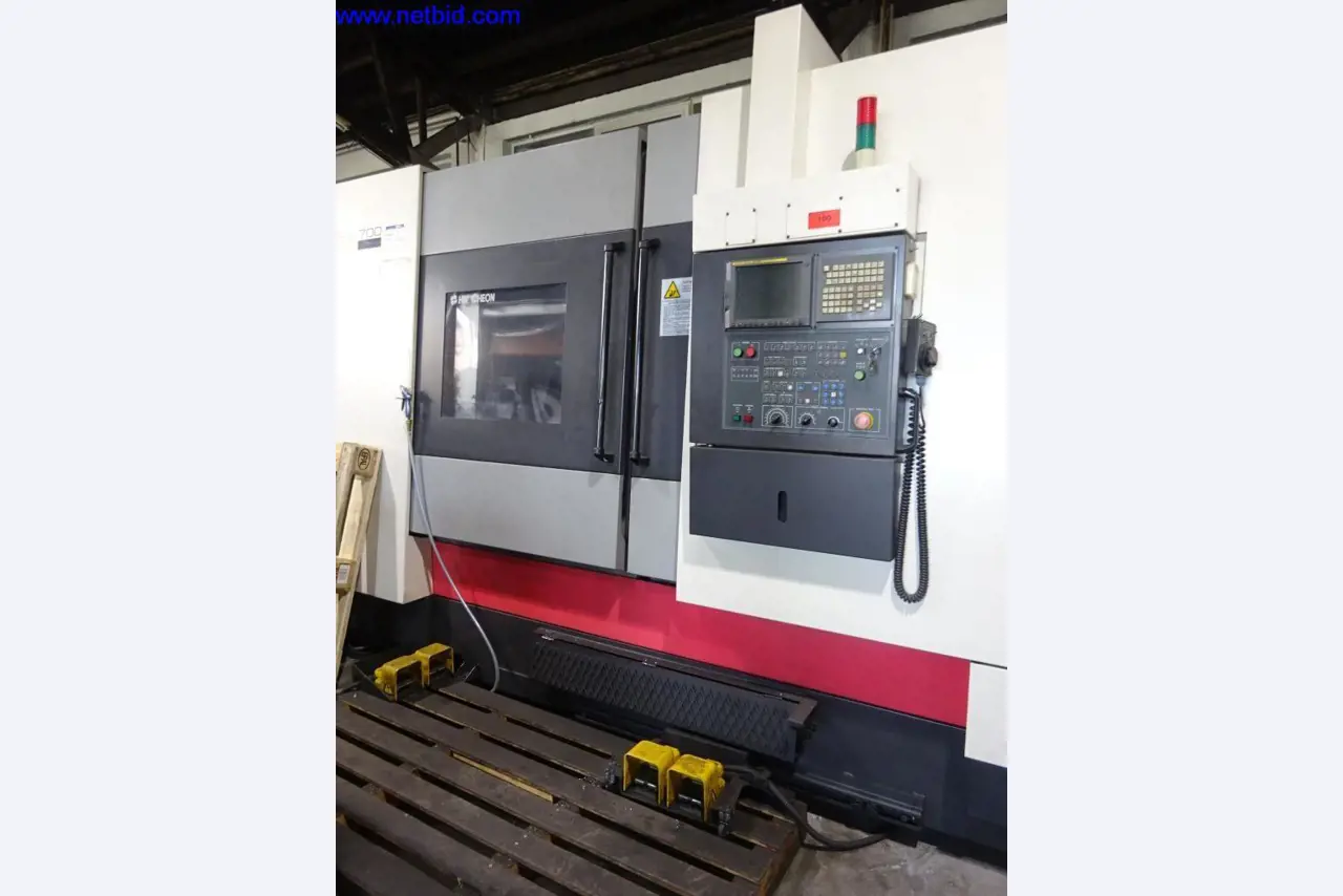 Machines et installations techniques entretenues pour le travail de l'acier et de la tôle-3