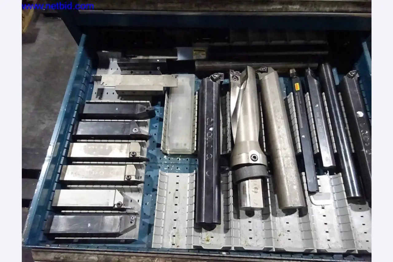 Well-maintained machines and technical systems for steel and sheet metal processing-3