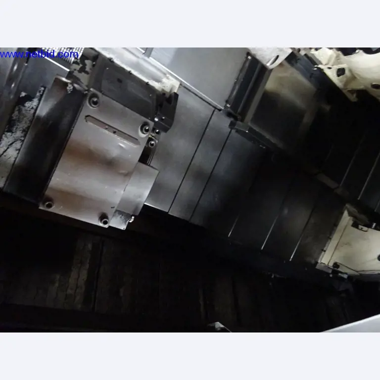 Vzdrževal stroje in tehnično opremo za obdelavo jekla in pločevine-10