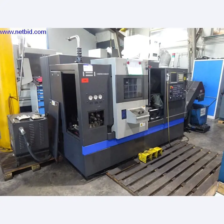 Vzdrževal stroje in tehnično opremo za obdelavo jekla in pločevine-1