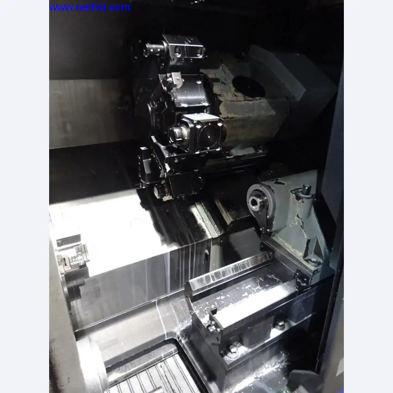 Vzdrževal stroje in tehnično opremo za obdelavo jekla in pločevine-2