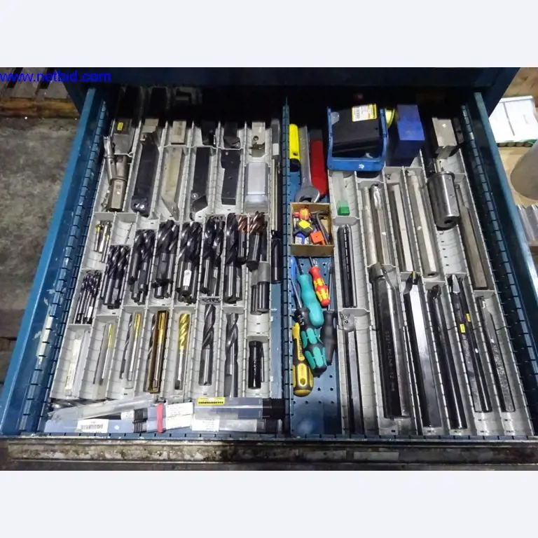 Údržba strojů a technického vybavení pro zpracování oceli a plechů-3