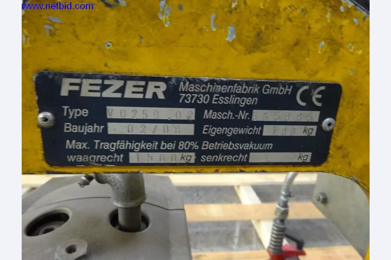 Vzdrževal stroje in tehnično opremo za obdelavo jekla in pločevine-4