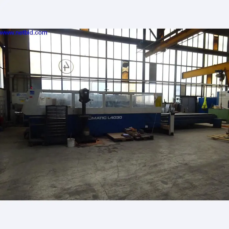 Well-maintained machines and technical systems for steel and sheet metal processing-2
