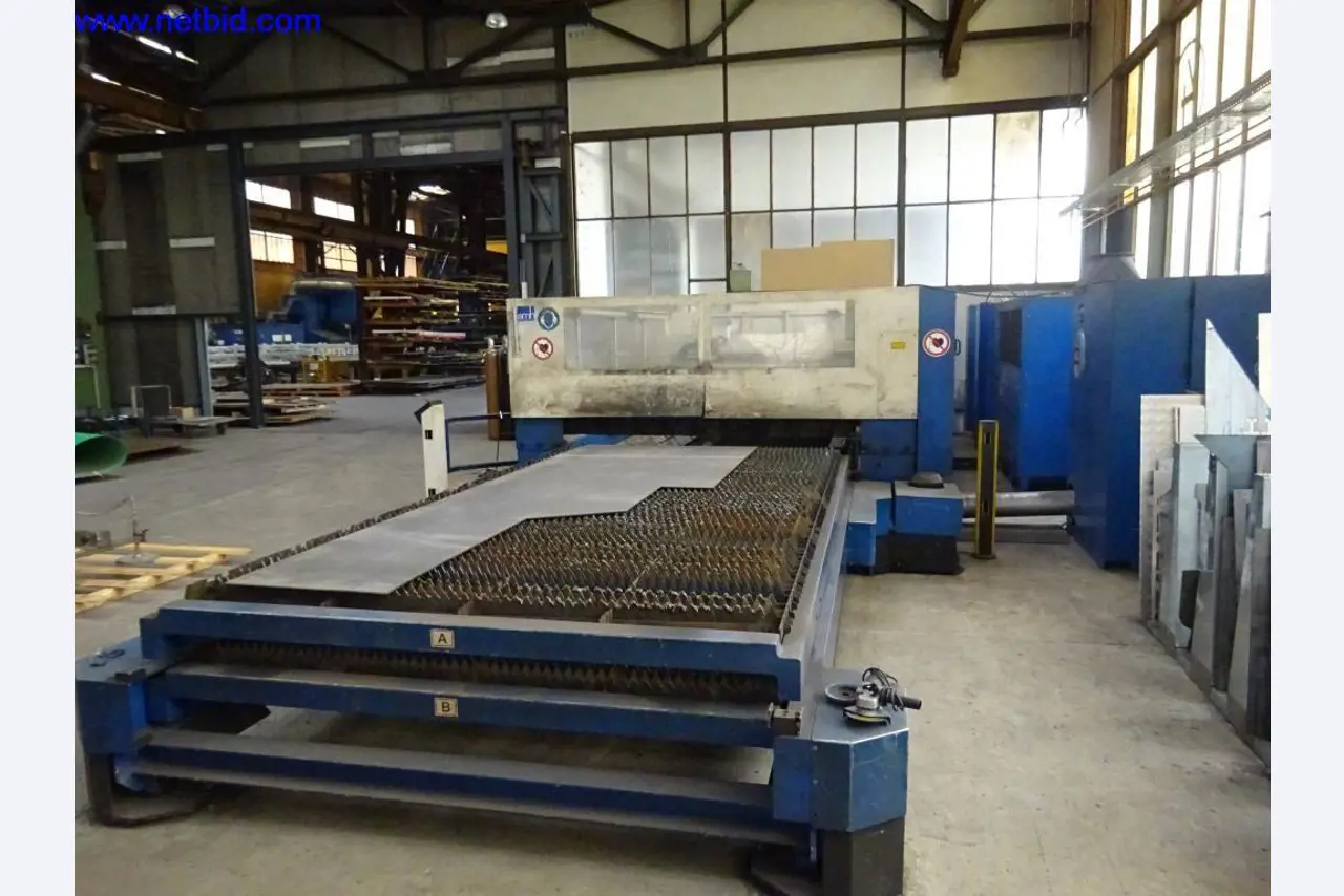 Well-maintained machines and technical systems for steel and sheet metal processing-3