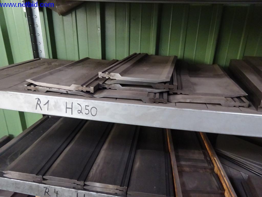 Well-maintained machines and technical systems for steel and sheet metal processing-12