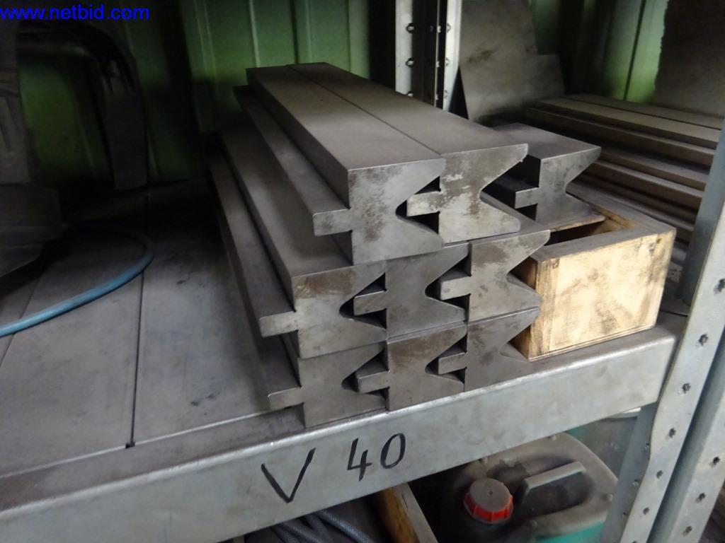 Well-maintained machines and technical systems for steel and sheet metal processing-18