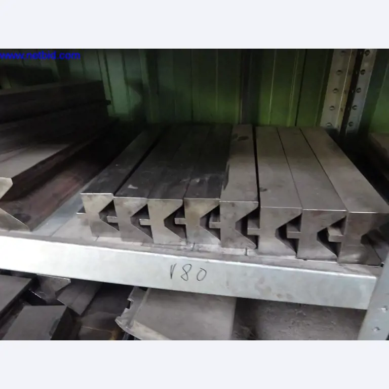 Konserwacja maszyn i urządzeń technicznych do obróbki stali i blach-20