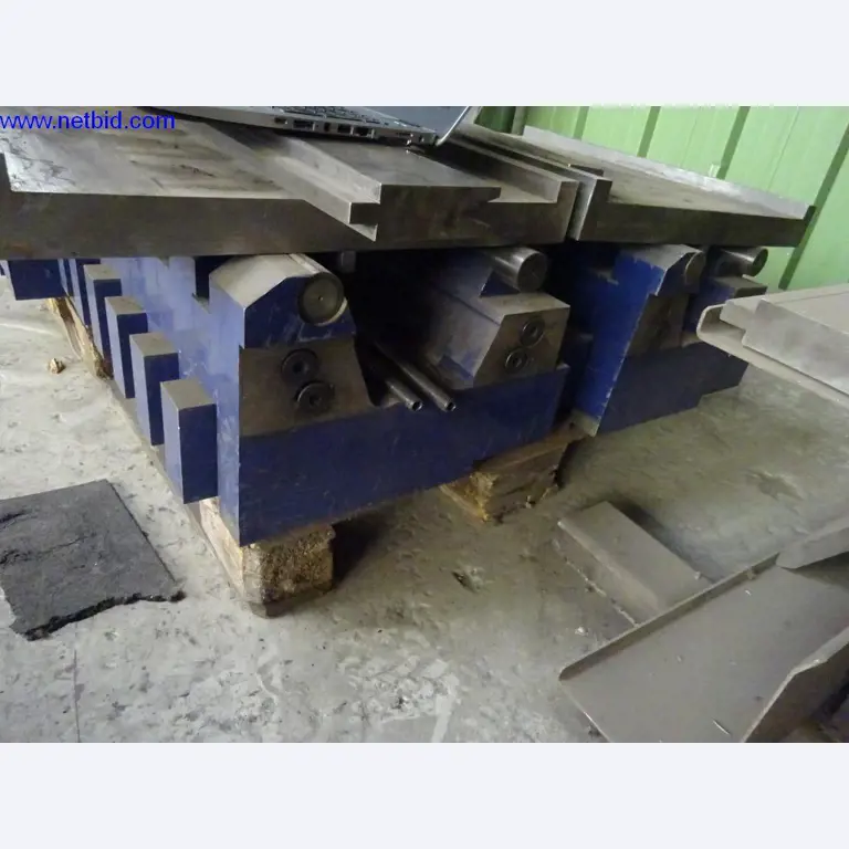 Konserwacja maszyn i urządzeń technicznych do obróbki stali i blach-23