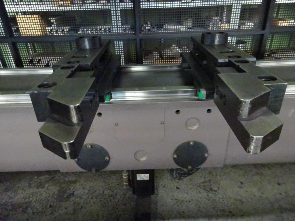 Konserwacja maszyn i urządzeń technicznych do obróbki stali i blach-11