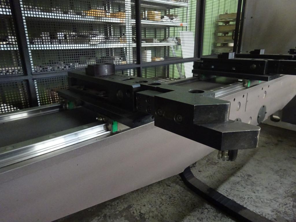 Konserwacja maszyn i urządzeń technicznych do obróbki stali i blach-12