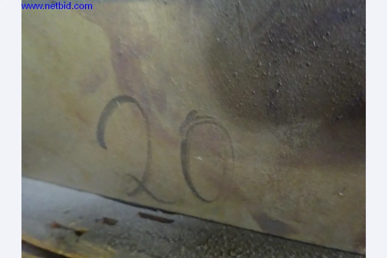 Machines et installations techniques entretenues pour le travail de l'acier et de la tôle-8